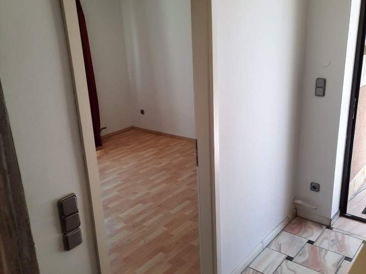 Iznajmljujem namješten stan 45 m²