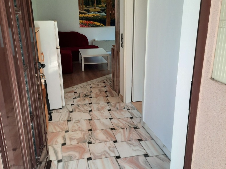 Iznajmljujem namješten stan 45 m²