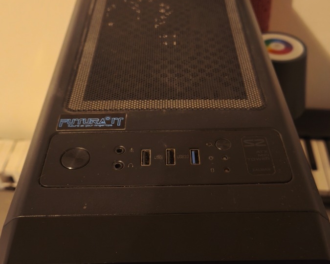 Kompletno računalo + monitor 144hz