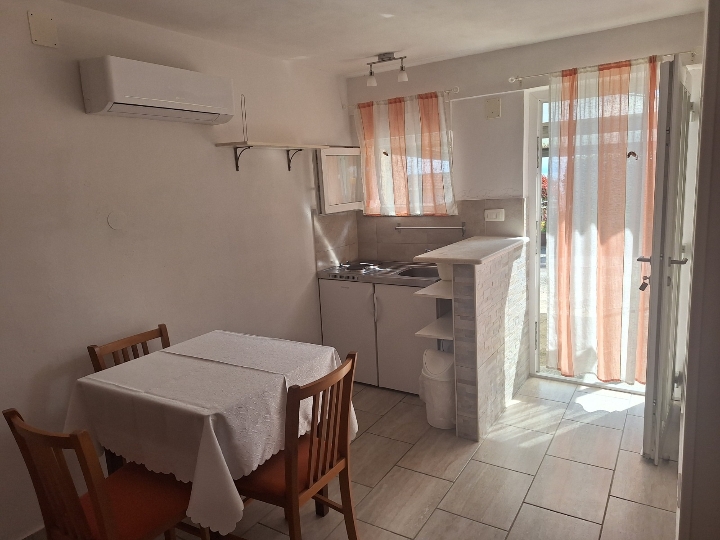 Gasonijera u Ičićima za ljetni najam