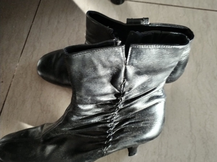 Polučizmice i cipele