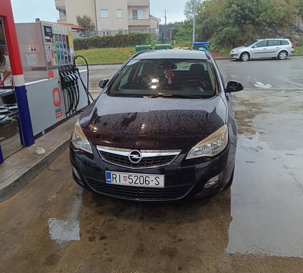 Opel Astra J 1.7 CDTI, 92 kW