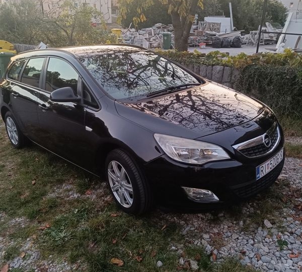 Opel Astra J 1.7 CDTI, 92 kW