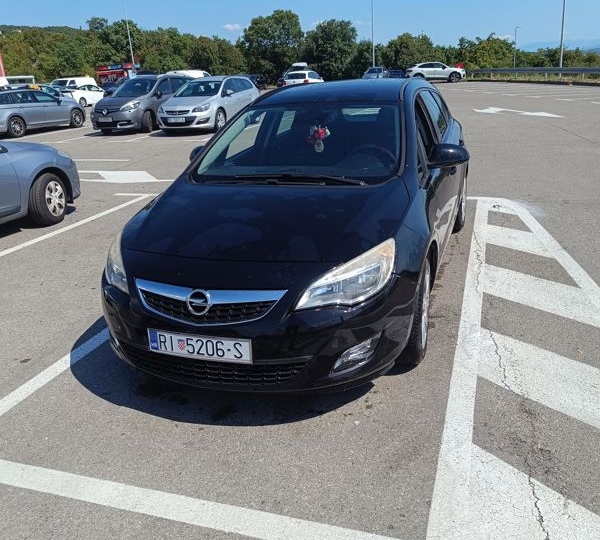 Opel Astra J 1.7 CDTI, 92 kW