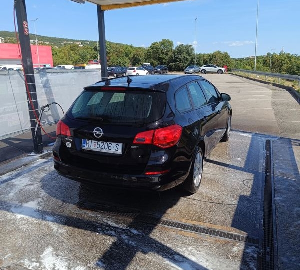 Opel Astra J 1.7 CDTI, 92 kW