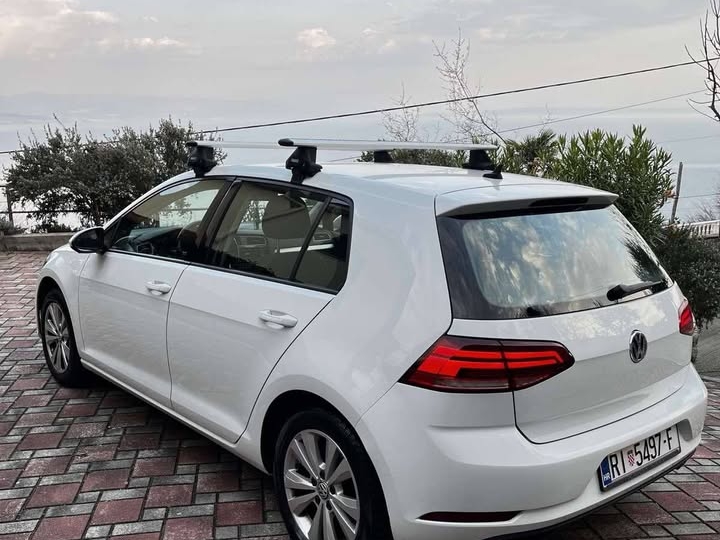VW Golf 7 1,0 TSI Trendline