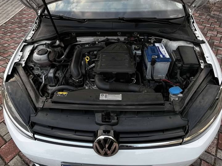 VW Golf 7 1,0 TSI Trendline
