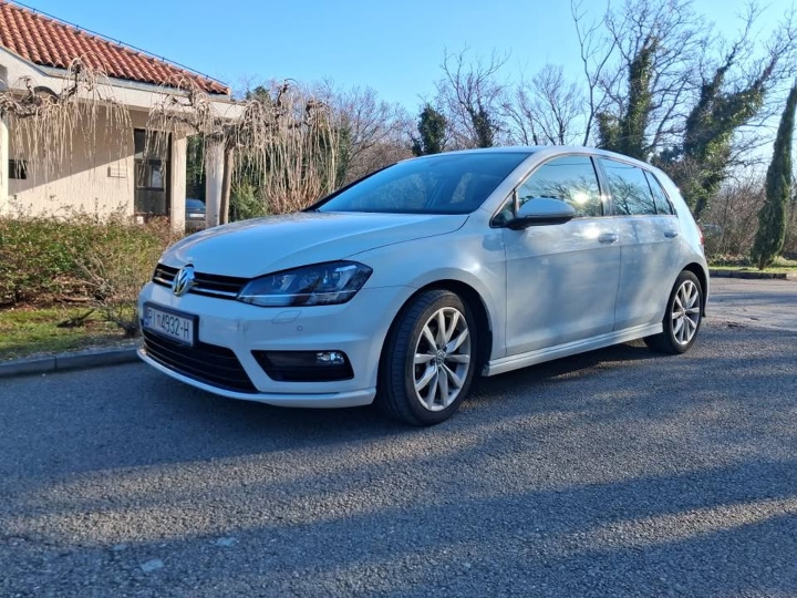 VW Golf 7 1.6 tdi, R line