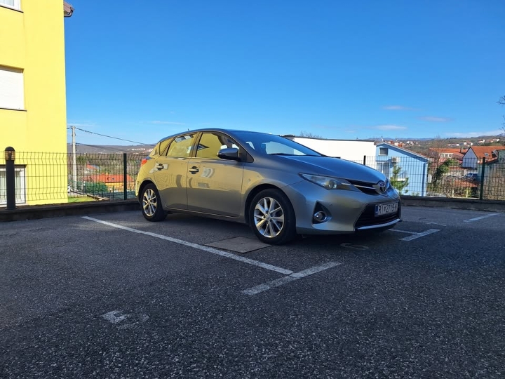 Toyota Auris 2.0 D-4D
