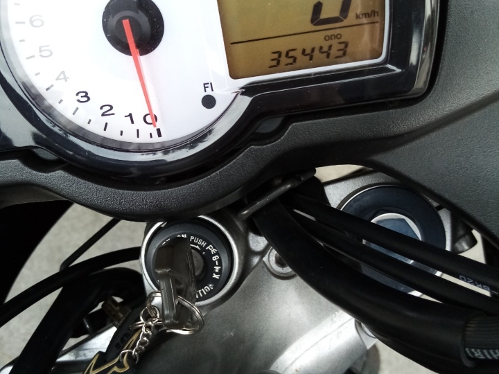 Kawasaki Versys 650, 2008. god.