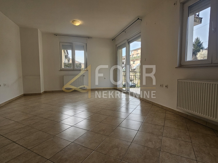 Viškovo, 75.11m2, 2S+DB, balkon, veliko spremište!