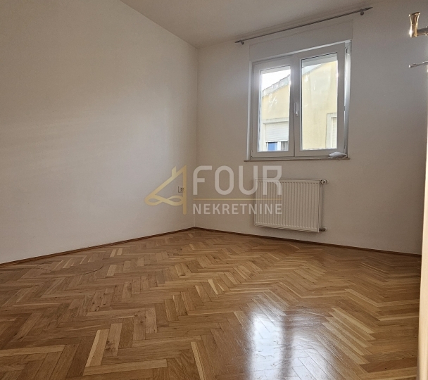 Viškovo, 75.11m2, 2S+DB, balkon, veliko spremište!