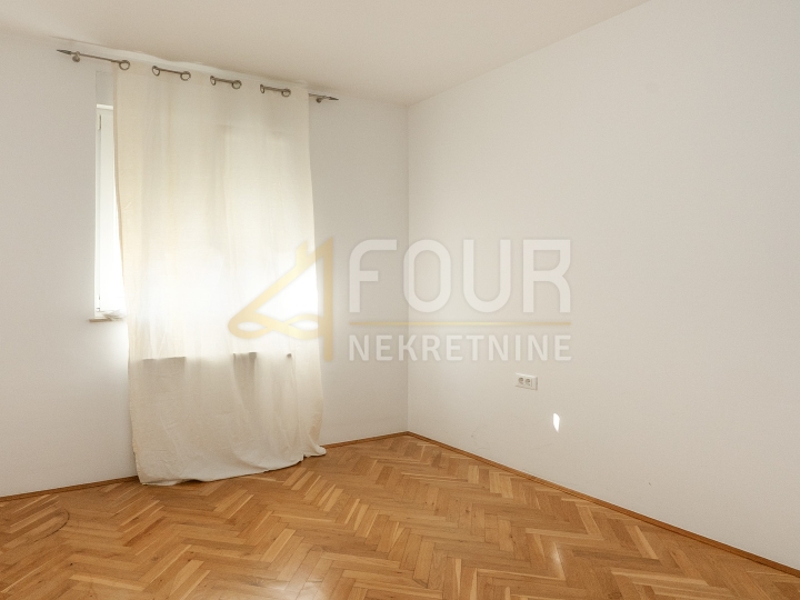 Viškovo, 75.11m2, 2S+DB, balkon, veliko spremište!