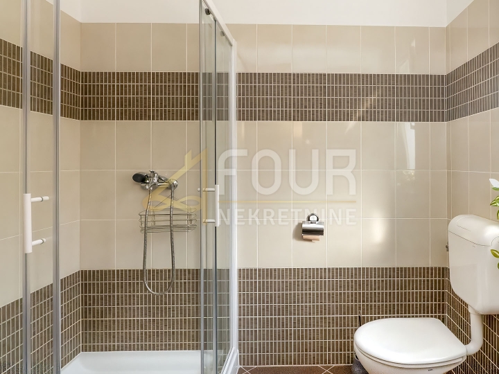 Viškovo, 75.11m2, 2S+DB, balkon, veliko spremište!