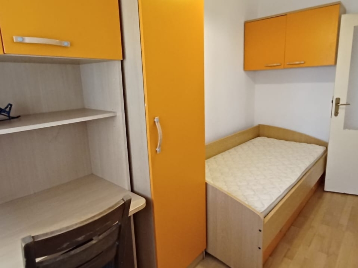 Stan Turnić, studenti/ice