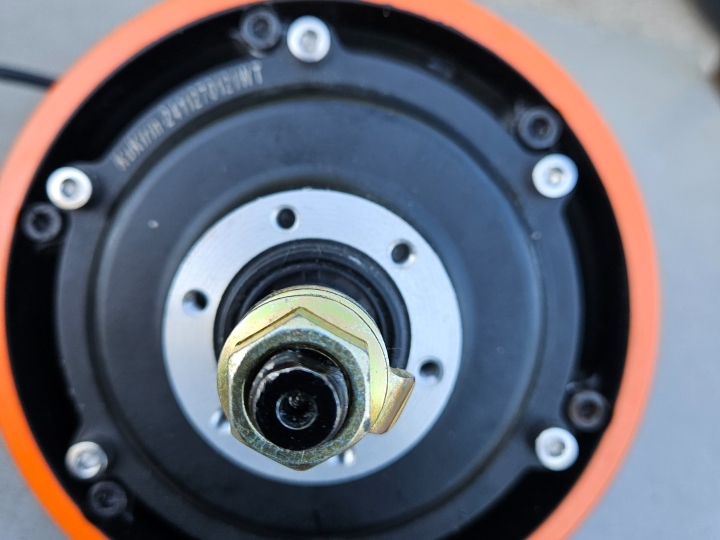 Kukirin kotač zadnji novo