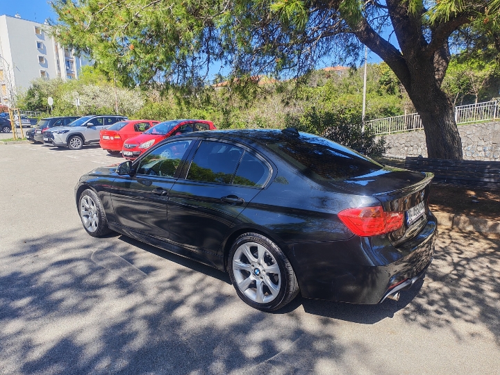 BMW 320D Automatik Luxury Line