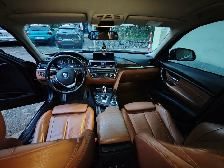 BMW 320D Automatik Luxury Line