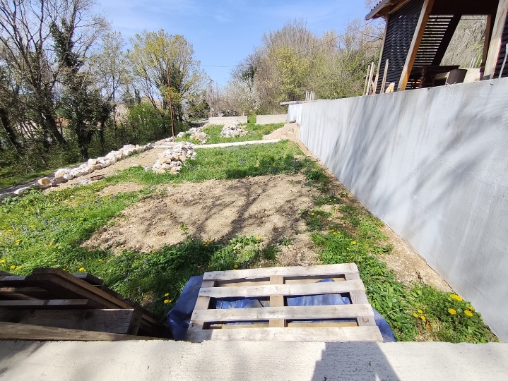 Zemljište, 1.000 m2