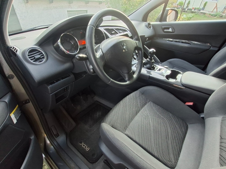 Peugeot 3008, 1.6 HDI