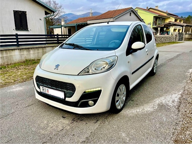 Peugeot 107, 1.0, 50 kW, HR auto