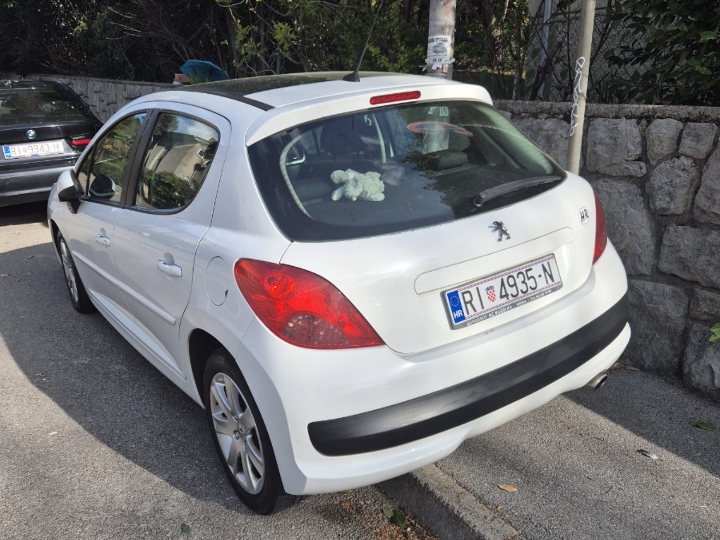 Peugeot 207