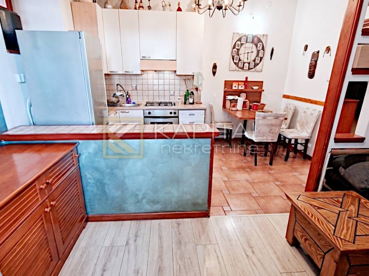 Kozala, stan s okućnicom