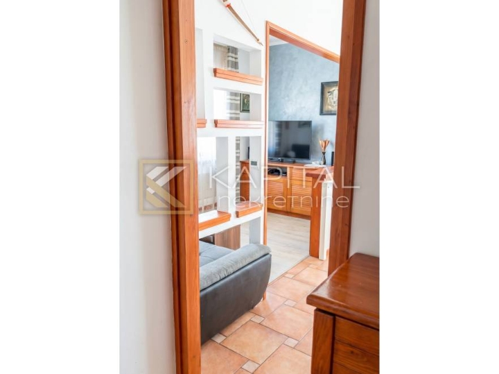 Kozala, stan s okućnicom