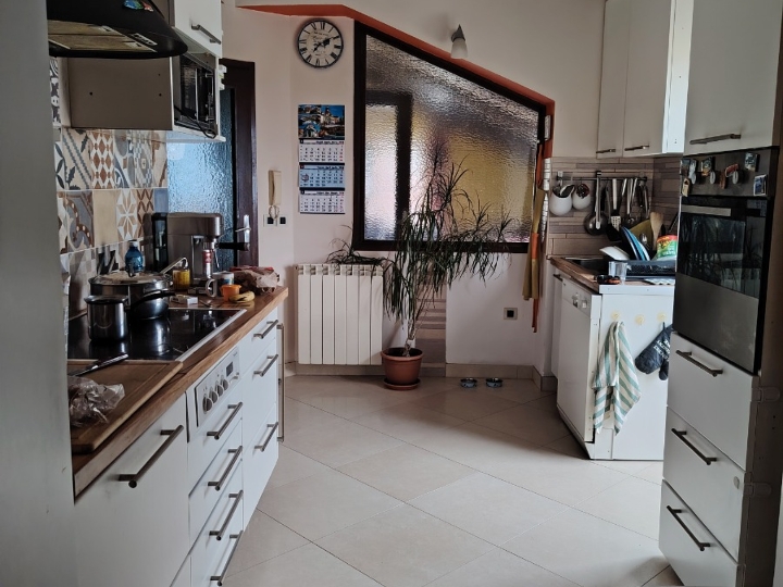 Srdoči, stan i garaža