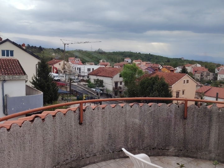 Srdoči, stan i garaža