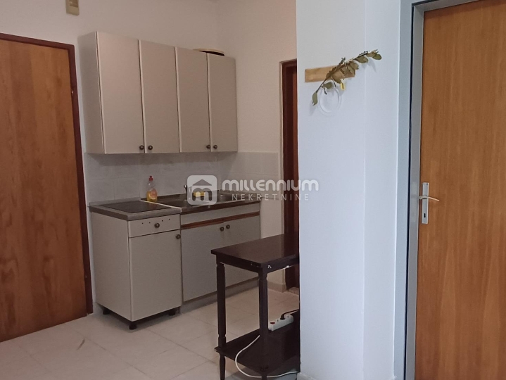 Otok Krk, Krk, 34.80m2, 1S+DB s balkonom i parkingom