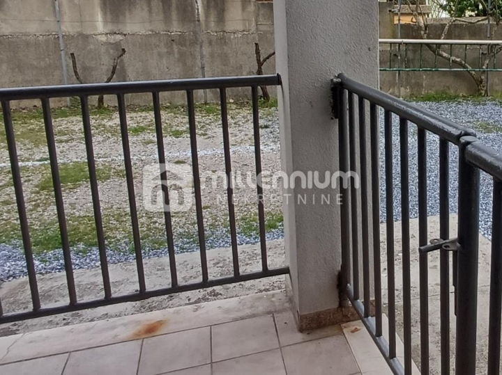 Otok Krk, Krk, 34.80m2, 1S+DB s balkonom i parkingom