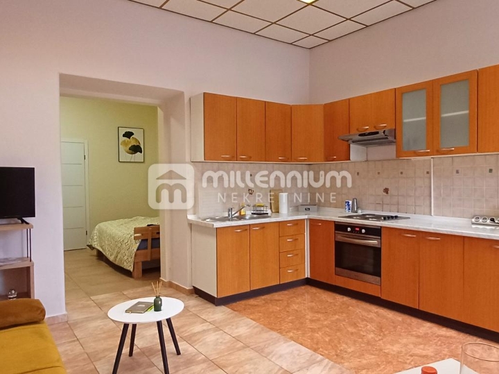Rijeka, Centar, 40 m2, jednosobni stan