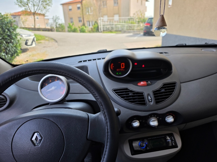 Renault Twingo 1.2 klima, reg, servisiran