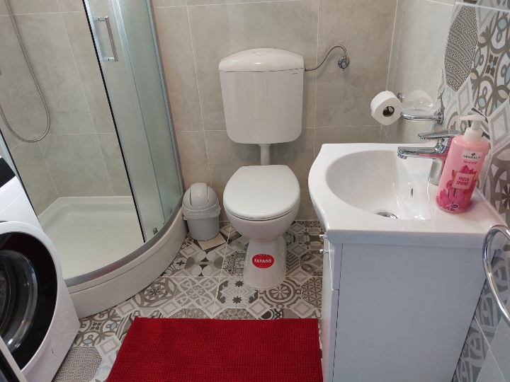 Lovran, studio i trosobni apartman