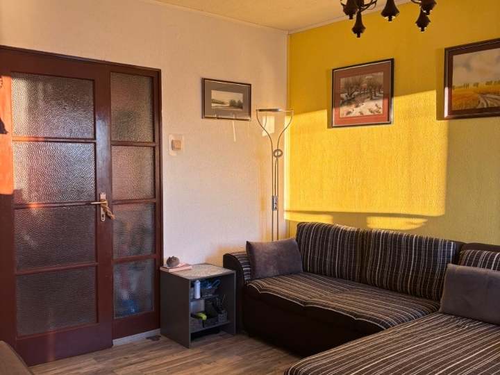 Trosobni stan s DB, studenti