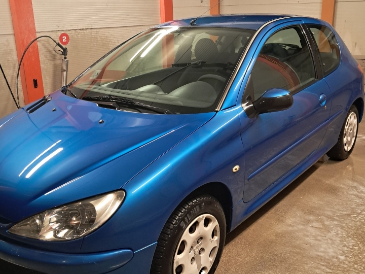 Peugeot 206