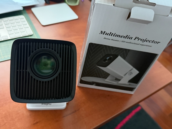 ThundeaL 4K FullHD Projector