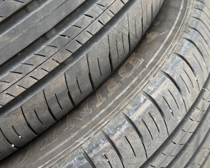 Gume ljetne Dunlop 225/60/18, 2 kom.