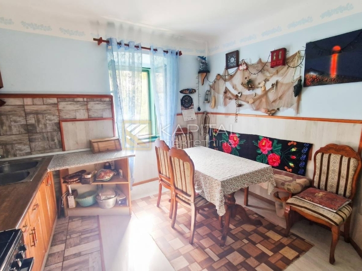 Mlaka, 1. kat, dvosoban stan, 56 m2