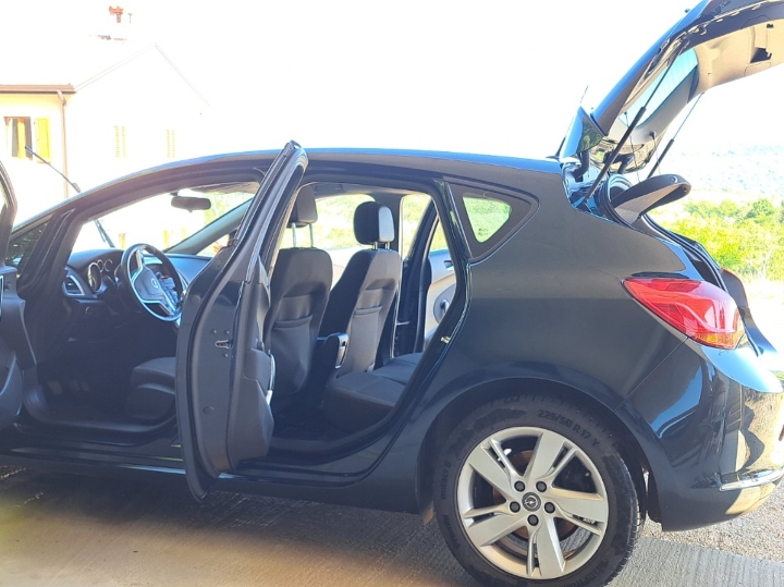 Opel Astra CDTI, 136 KS