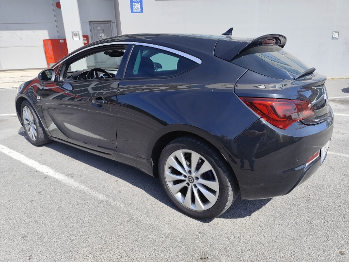 Opel Astra 1.7 diesel GTC