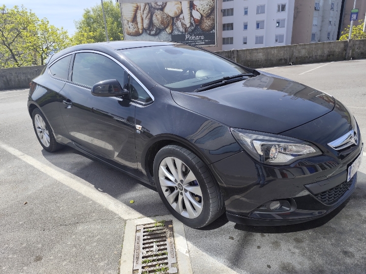 Opel Astra 1.7 diesel GTC