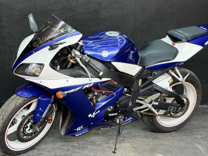 Yamaha R1 Dioda