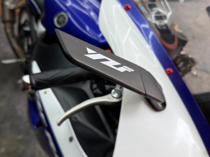 Yamaha R1 Dioda