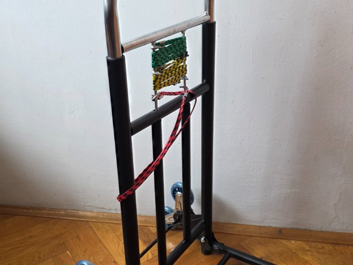 Dostavna kolica sa 6 roto kotača