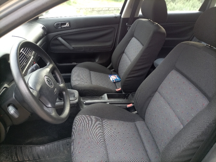 VW Passat karavan, 1998. god., oštećen