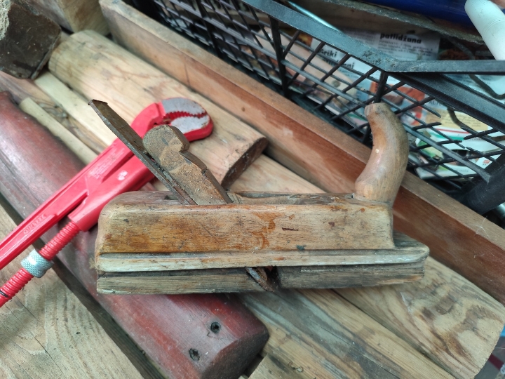 Stari stolarski alat