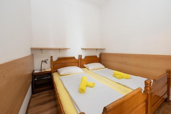 Ika centar, blizu faxa 150 m