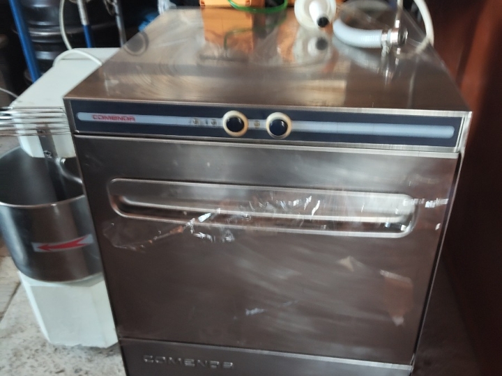 Ledomat, perilica suđa